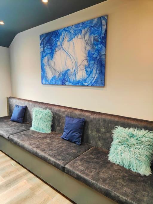 Sloane Modern 2 Bedroom Seafront Apartment بلاكبول المظهر الخارجي الصورة