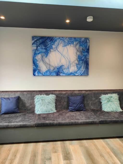 Sloane Modern 2 Bedroom Seafront Apartment بلاكبول المظهر الخارجي الصورة